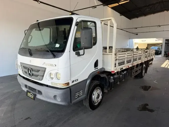 Mercedes Accelo 815 2p Diesel E5