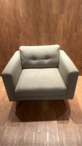 Sofá um lugar SUPER confortável