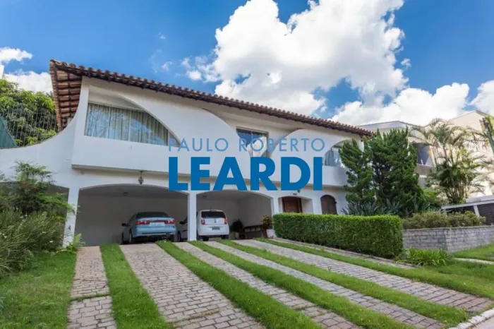 CASA EM CONDOMÍNIO - ALPHAVILLE - SP