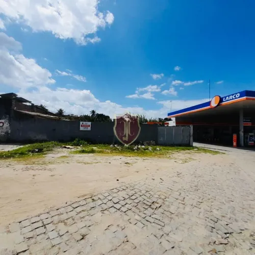 Terreno de 1.880m² no Centro de São Gonçalo, frente pista, ao lado do Posto Pontilhão!