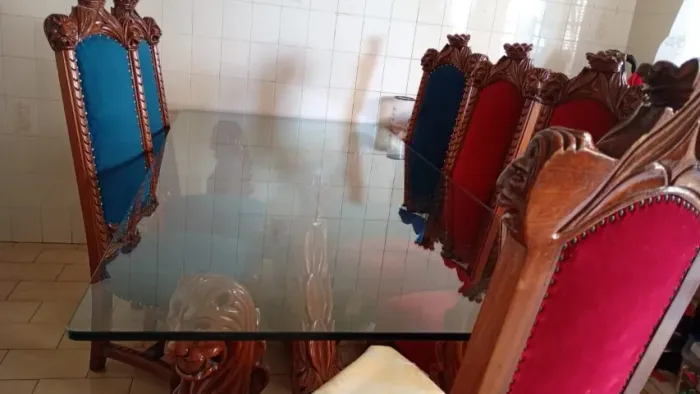 Mesa de jantar de leao