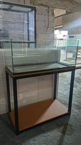 Aquario de 200 Litros + Base em Aluminio (Novo) 20% off