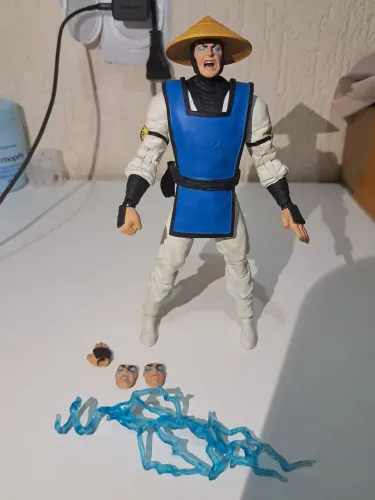 Raiden CUSTOM McFarlane Toys