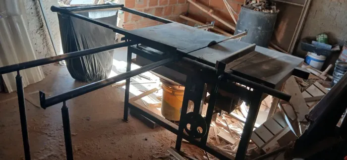 Vendo esquadrejadeira pra marcenaria 