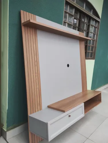 Painel para TV ripado