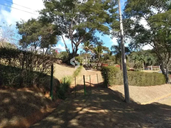 Imóvel para venda possui 5040m² em Centro - Simão Pereira - MG