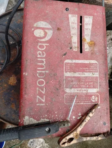 Máquina de solda bambozzi