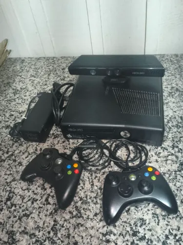 Xbox 360 Desbloqueado Completo com Kinect e Jogos.