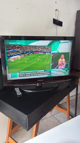Tv 32 polegadas não é smart