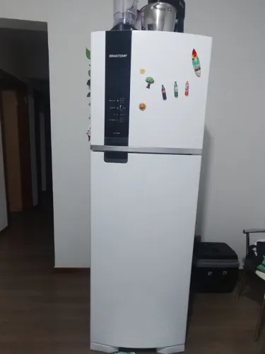 Vendo geladeira frost free