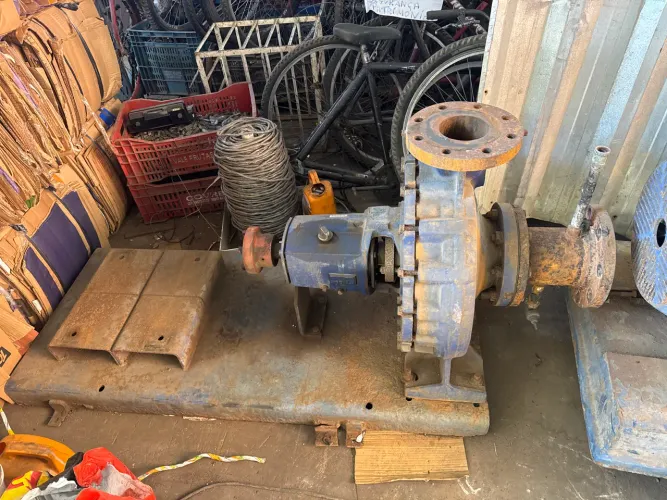 Bomba Centrífuga Industrial KSB Usada Grande Porte