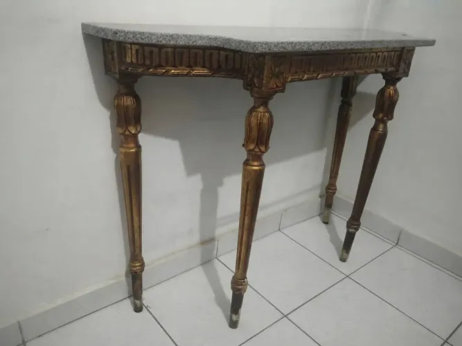 Móvel antigo