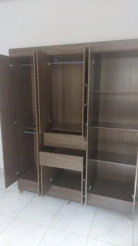 Precisa montar seu guarda-roupa em Itanhaém? Sou Paulo, montador profissional com +10 ano