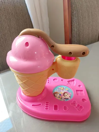 Maquina de sorvete de massinha