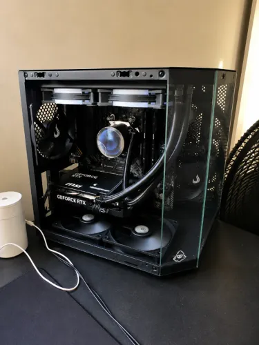 PC GAMER RTX 5060