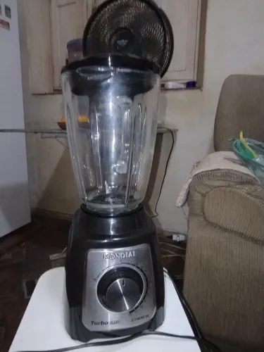 Liquidificador Mundial turbo 12 velocidades. Copo de vidro e 1400 WAT
