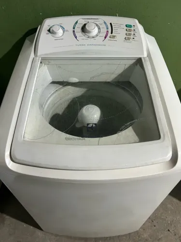 Máquina de lavar 10kg Electrolux 