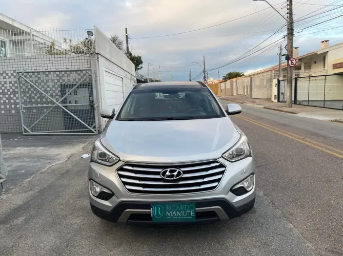 Hyundai Grand Santa Fe 3.3 V6 4X4 Tiptronic 2014