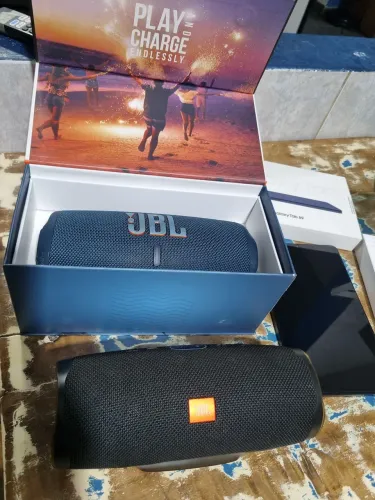 JBL CHARGE 5 + CHARGE 4 PRA LEVAR HOJE
