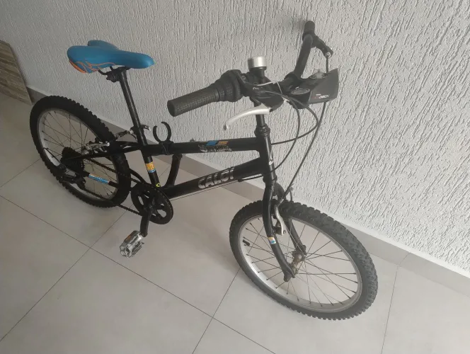 Caloi aro 20 modelo Hot Wheels 