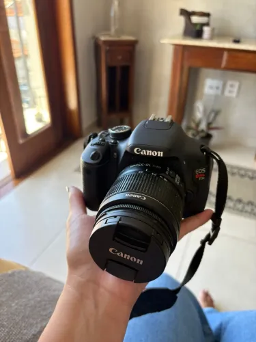 Câmera profissional Canon 