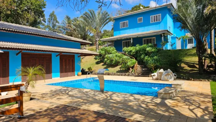 Casa aluguel e venda 540 m² ,5 quartos, Spa com hidromassagem, piscina, churrasqueira em I