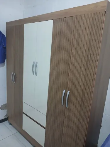Vendo guarda roupa novo