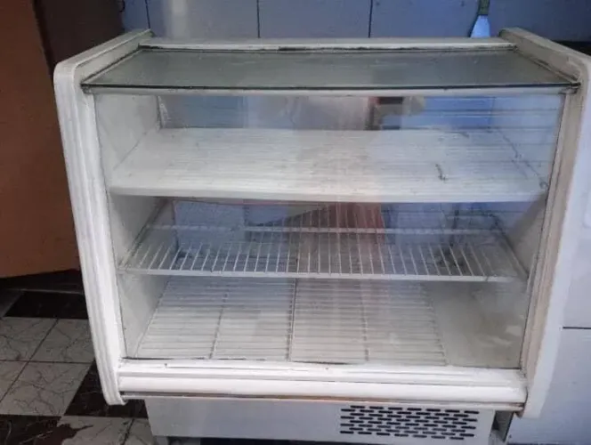 Geladeira Expositora
