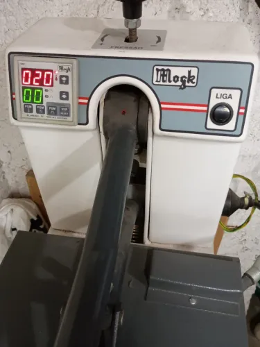 Prensa térmica manual - MOGK