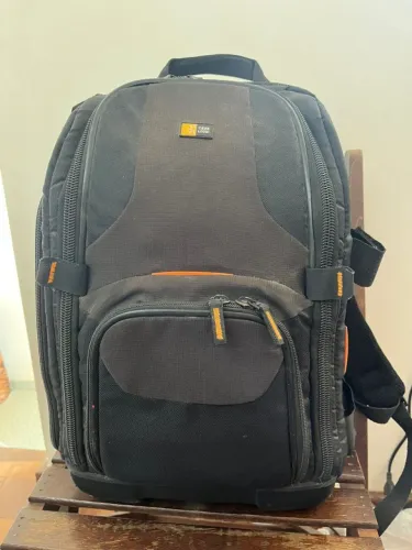 Mochila Fotográfica Case Logic SLRC206 DSLR + Notebook Profissional