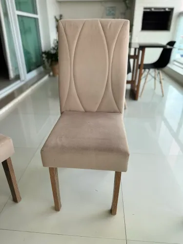 Vendo 4 cadeiras de jantar