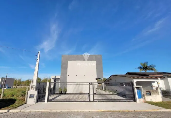 Studio mobiliado próximo à UFSC Araranguá  300 metros da universidade e apenas para mulher