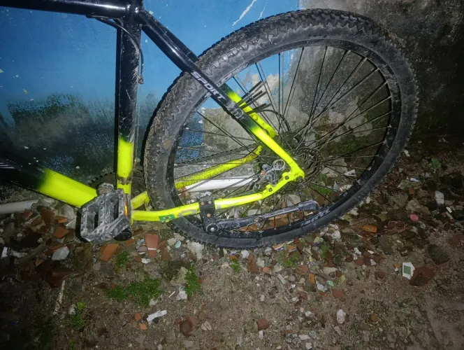 Vendo bicicleta aro 29 em boas condições 