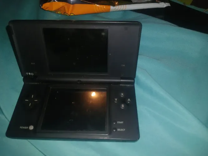 NITENDO DSI COM DEFEITO