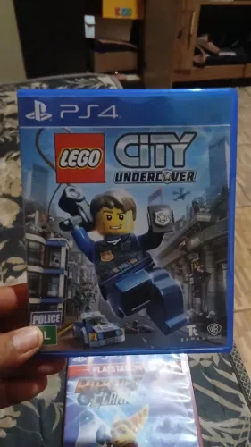 Vendo tres jogos de ps4 pra criançada 