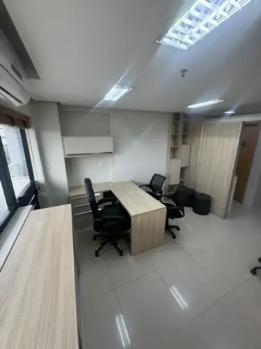 EDÍFICIO FÓRUM BUSINESS / SALA COMERCIAL