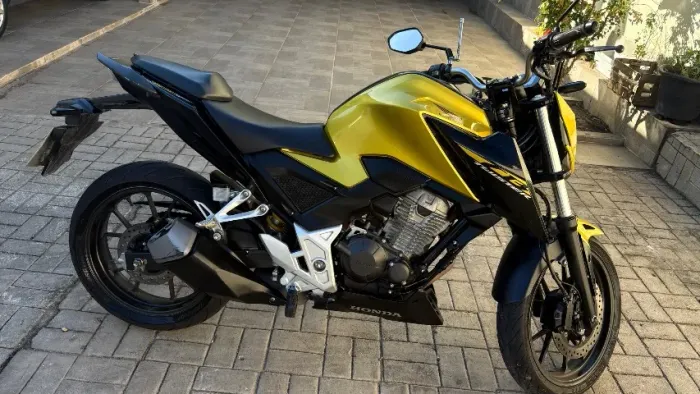 Vendo CB Twister f300 2023