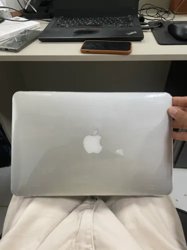 値下げ！Mac Book Air(11-inch. Mid 2011)を売ります macbook air 2011