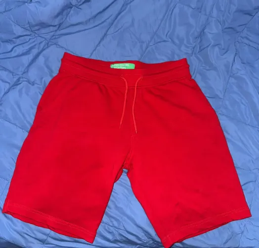 Short Benetton Novo