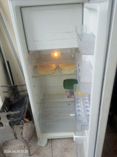 Geladeira usada 