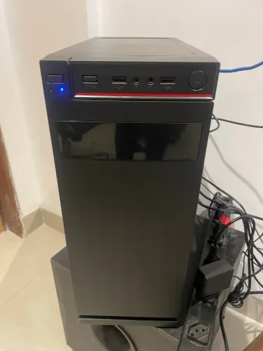 PC Completo Intel i5 8GB RAM SSD 240GB + Monitor Acer