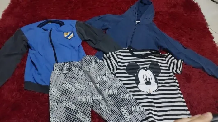 Lote blusas de frio shorts e camiseta 8 anos