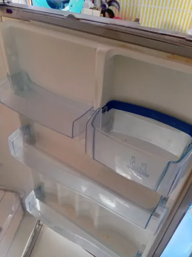 Geladeira em ótimo estado de uso