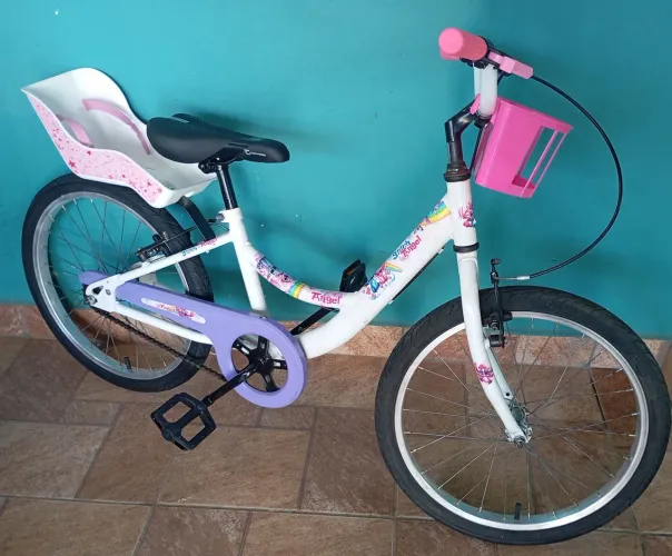 Bicicleta Caloi aro 20 com cadeirinha