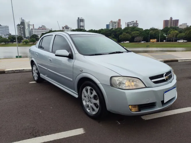 Chevrolet Astra Sed.advan. 2.0 8V MPFI Flexp. Aut. 2011