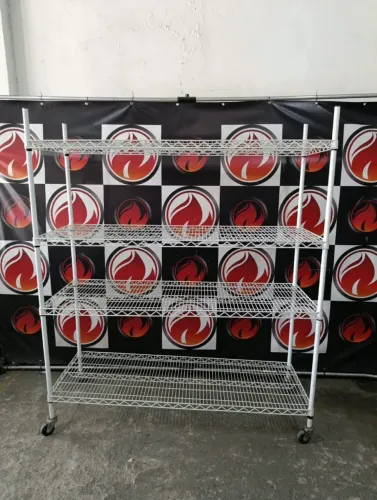 Estante aramada 1,50x52x1,80 com 4 prateleiras tenho 2 unidades disponíveis