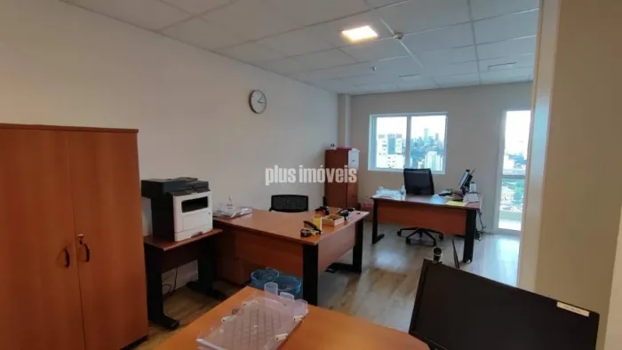 Conjunto Comercial em Pinheiros com 46m² e Infraestrutura Completa
