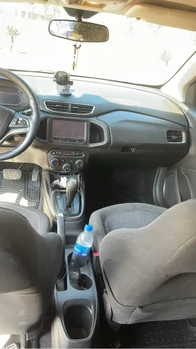 Chevrolet Onix Hatch LTZ 1.4 8V Flex Power Aut. 4P 2015