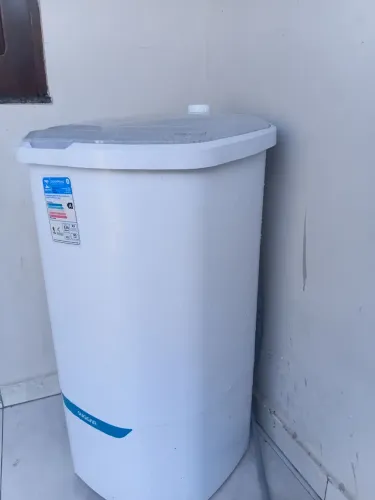 Tanquinho faço entrega praticamente novo