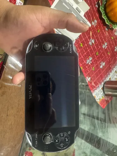 ps vita semi-novo desbloqueado com drift danificado